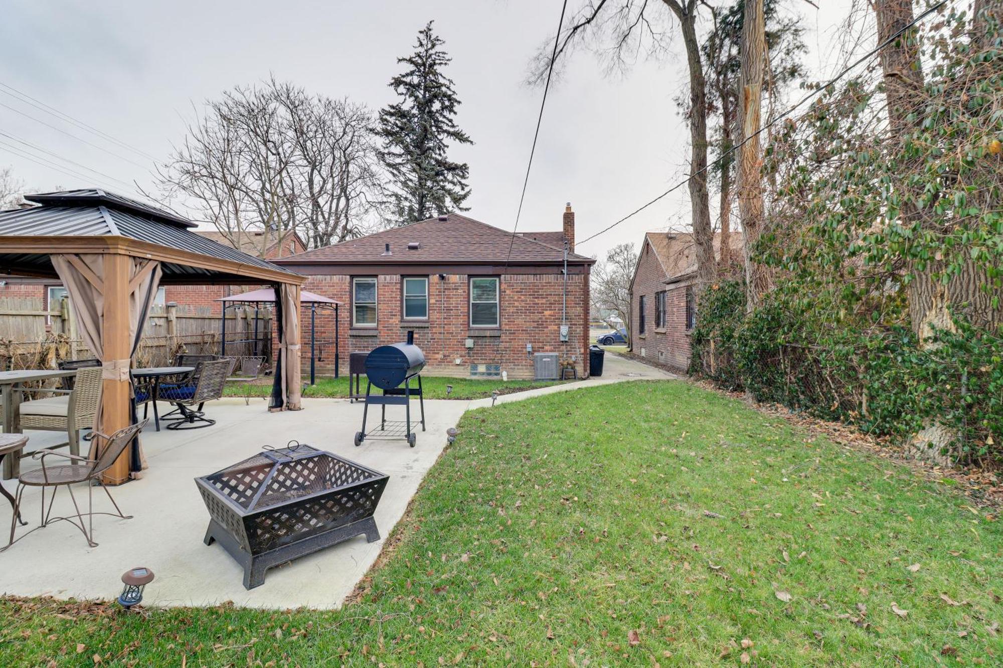 Family-Friendly Detroit Home 12 Mi To Downtown! Eksteriør bilde